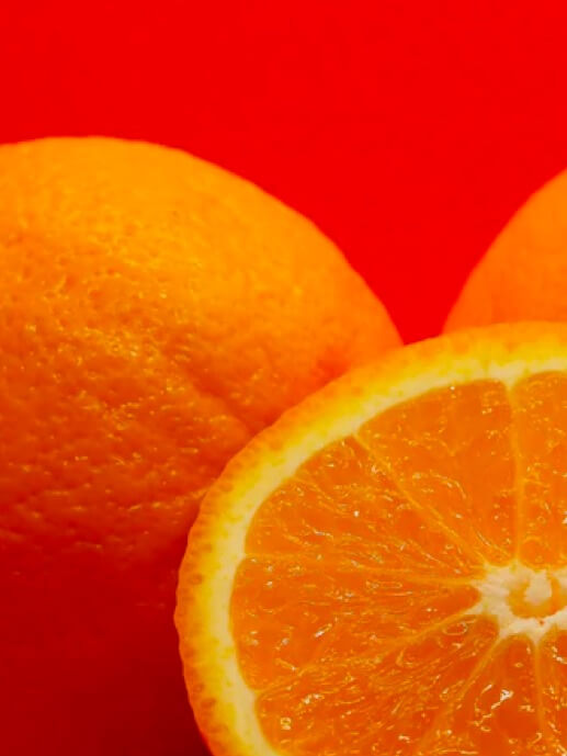 Babel Business Inteligence Orange. Macro de una naranja cortada a la mitad
